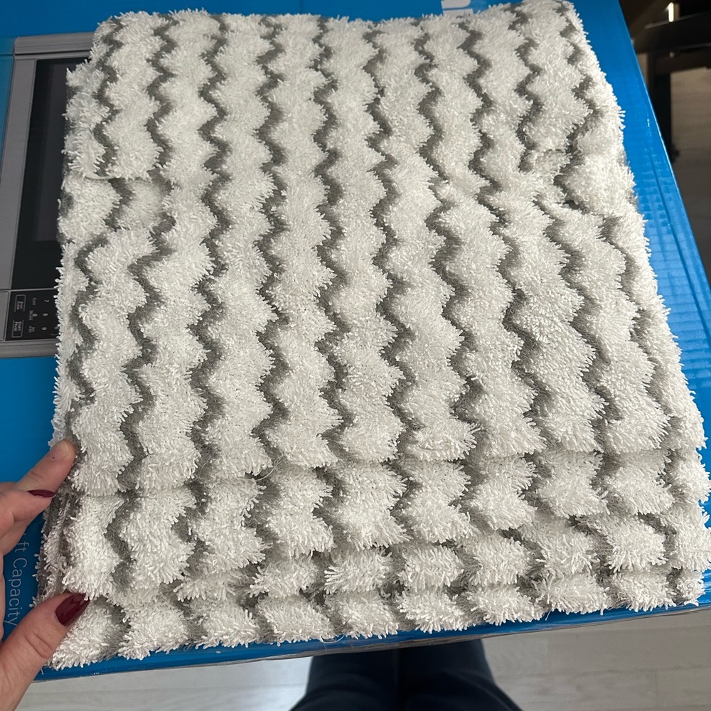 4/$20 4pk of replacement mop pads for steam cleaner